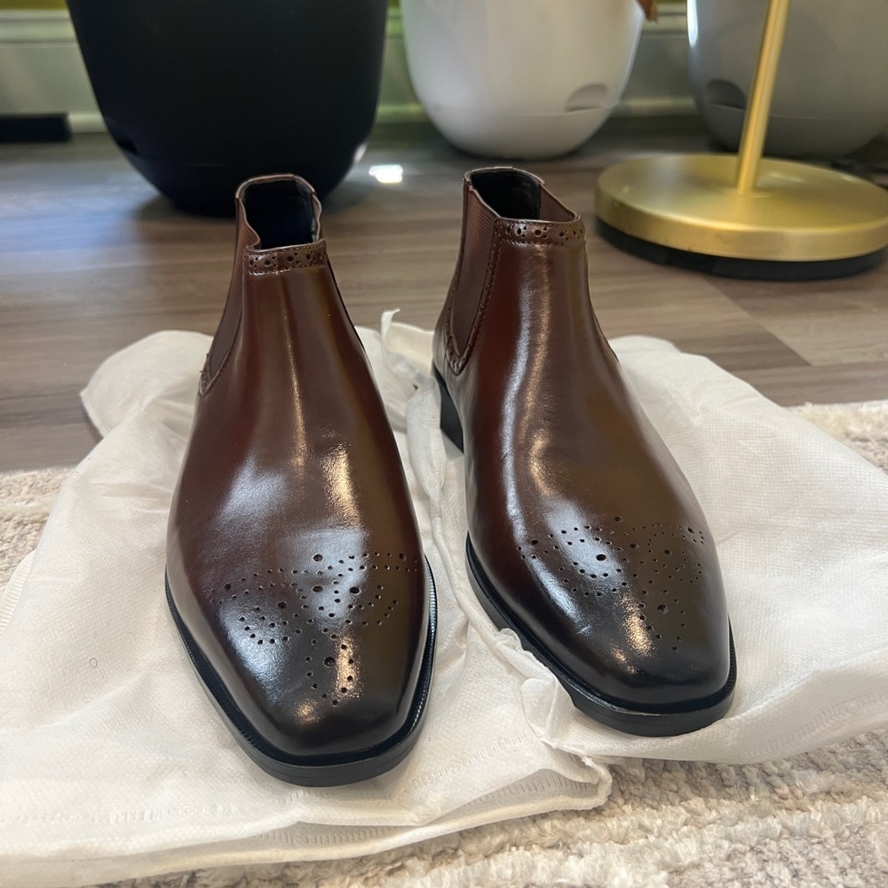 Elegant Brown Handmade Pure Leather Men's Shoes - Like New